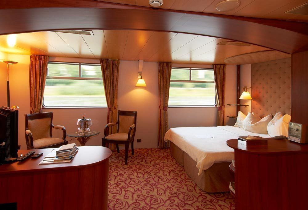 Knm Ms Switzerland I - Dusseldorf Hotel Bagian luar foto