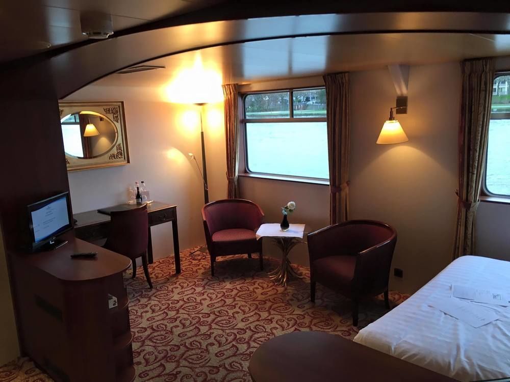 Knm Ms Switzerland I - Dusseldorf Hotel Bagian luar foto