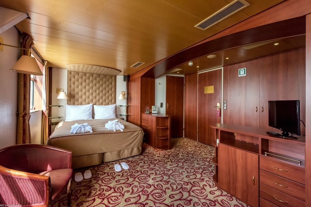 Knm Ms Switzerland I - Dusseldorf Hotel Bagian luar foto